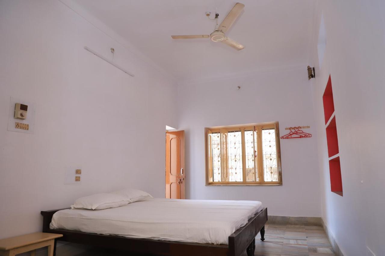 The Brahma Space Pushkar Phòng bức ảnh