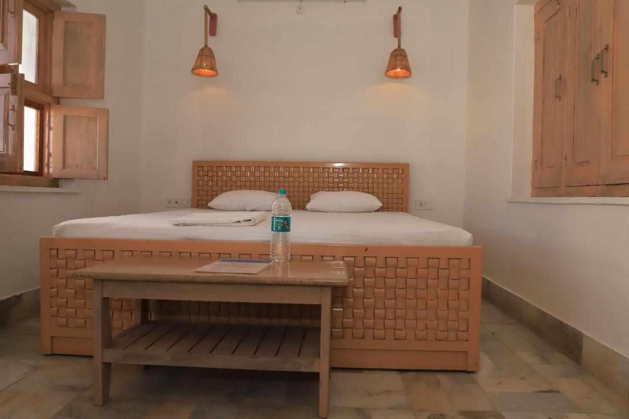 The Brahma Space Pushkar Phòng bức ảnh