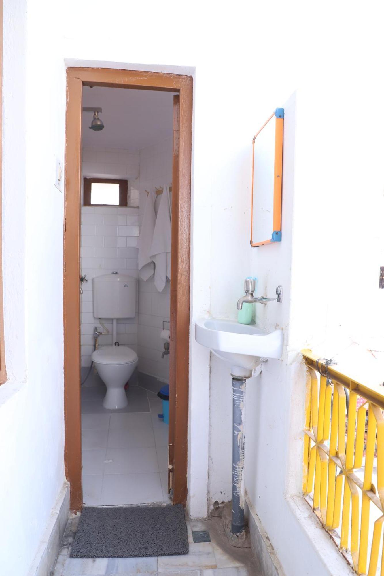 The Brahma Space Pushkar Phòng bức ảnh